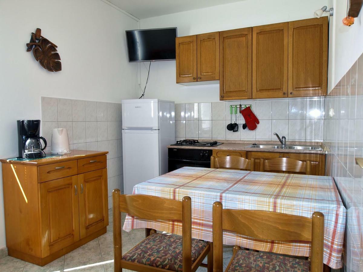 Apartmani Danijela Лопар Екстер'єр фото